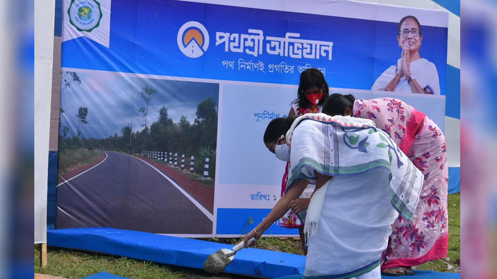 ”পথশ্রী অভিযান” প্রকল্পের মাধ্যমে রাস্তা পেয়ে খুশি ফালাকাটার দলগাঁও গ্রাম