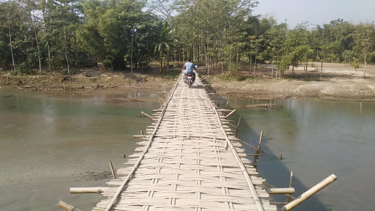 গিলান্ডি নদীর ওপর ব্রিজের দাবি মধ্য খুটটিমারির বাসিন্দাদের