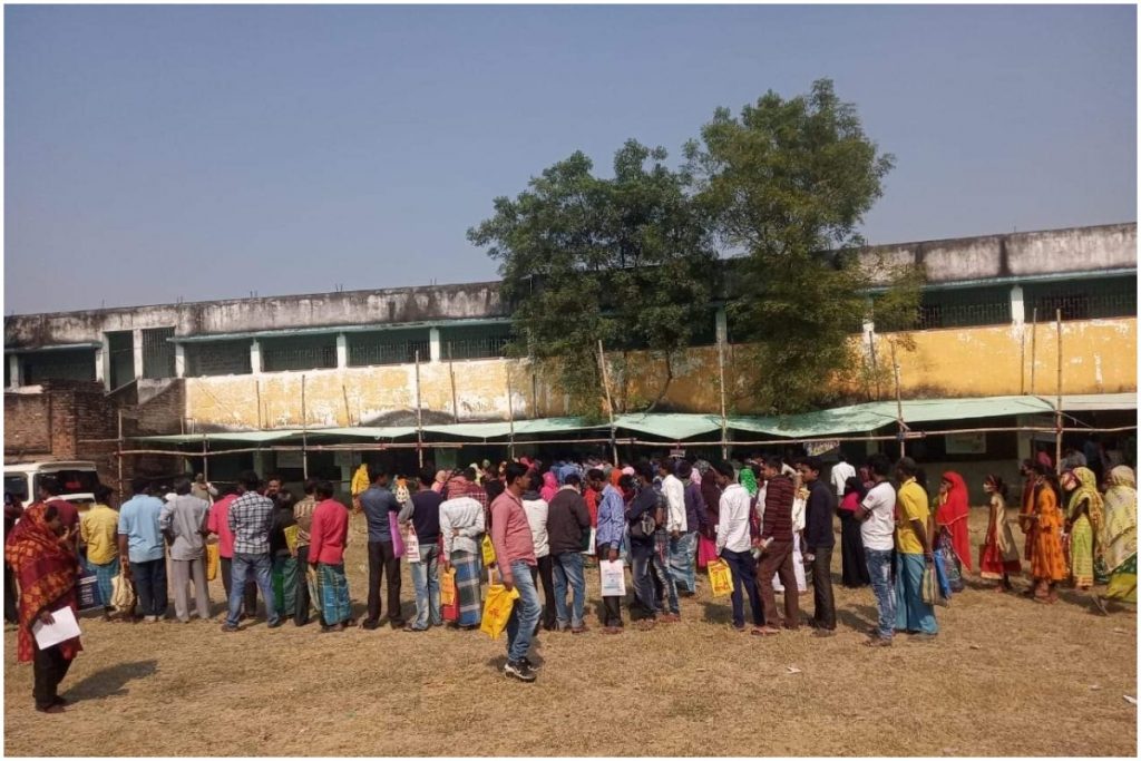 কোচবিহার জেলাতেও শুরু হলো দুয়ারে সরকার সরকারি পরিষেবা