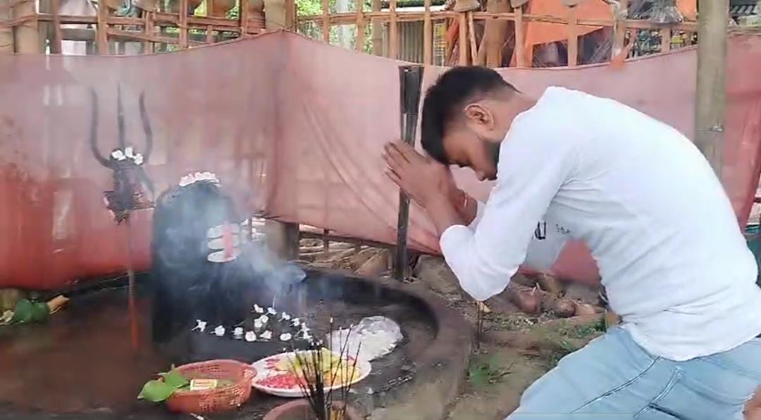 সাইকেলে করে কেদারনাথ যাত্রা শুরু করেলেন কোচবিহারের যুবক সমীর দাস