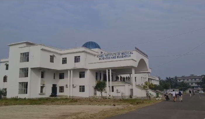 প্রদেশ কংগ্রেস রাজ্য সহ-সভাপতি লক্ষ্মণ শেঠের  বাড়ি ও মেডিকেল কলেজে ইডি-র তল্লাশি অভিযান